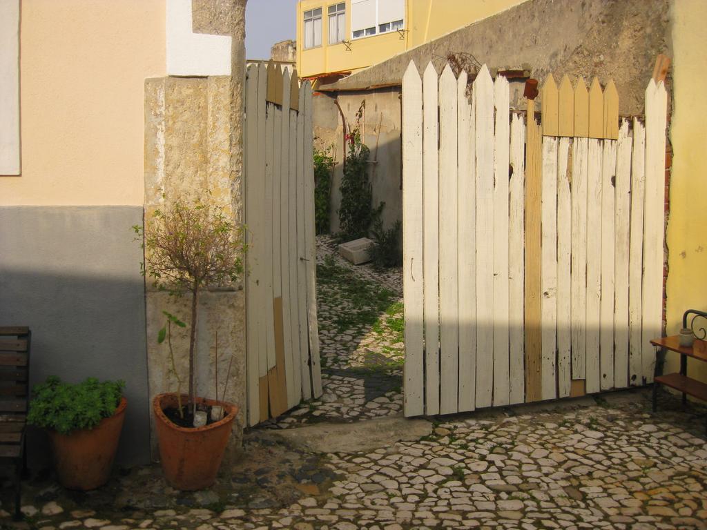 The Back Yard Nest Apartment Lisboa Phòng bức ảnh